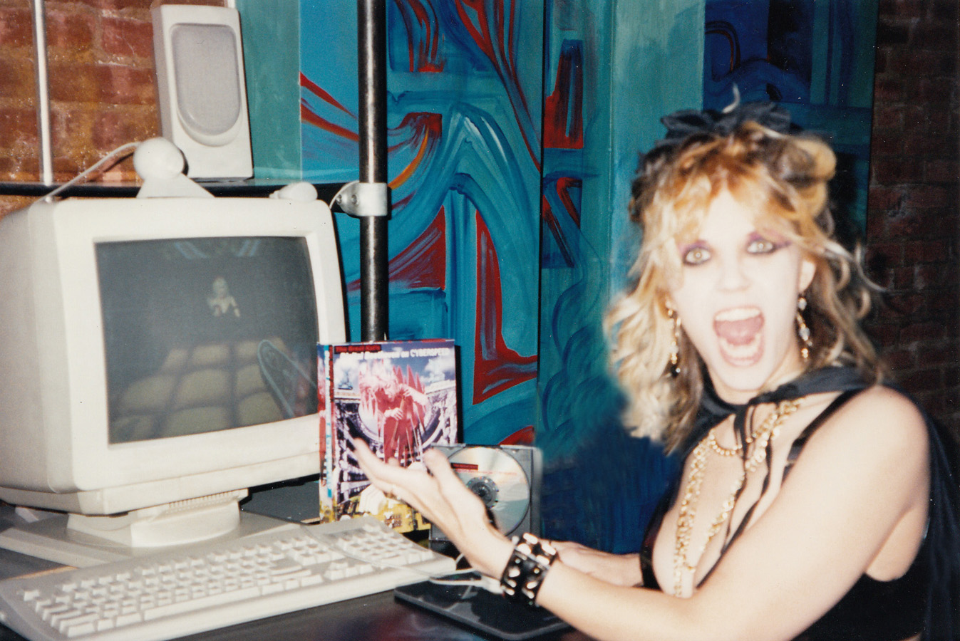 "DIGITAL BEETHOVEN ON CYBERSPEED" ERA'S THE GREAT KAT, FUTURIST, DEMOS the CD-ROM IN NYC!