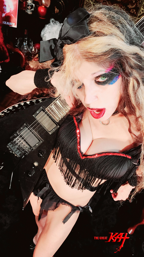 GODDESS of METAL! FROM CHEF GREAT KAT BAKES GERMAN APPLE STRUDEL WITH MOZART VIDEO!