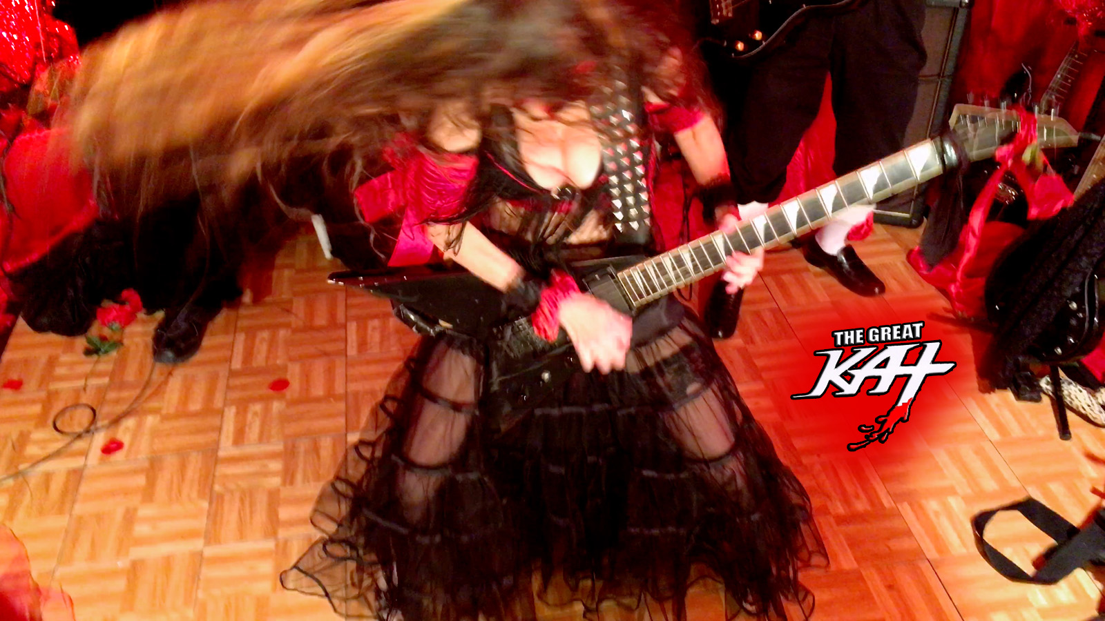 SHREDDING SENORITA!! The Great Kat's SARASATE'S "CARMEN FANTASY" MUSIC VIDEO!