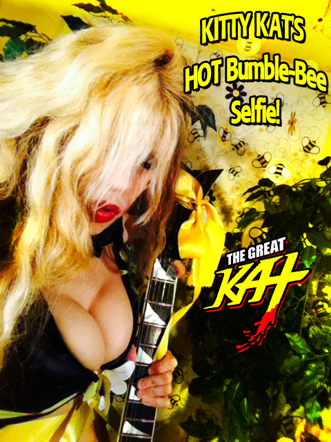 KITTY KAT'S HOT Bumble-Bee Selfie!