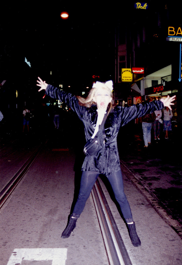 THE GREAT KAT RULES HOLLAND on the "BEETHOVEN ON SPEED" PROMOTIONAL TOUR!