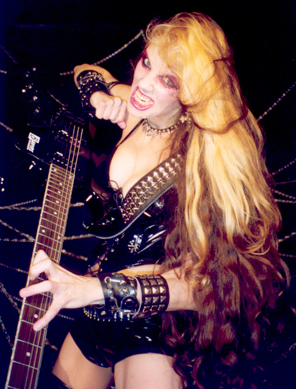Interview with The Great Kat in METAL TEMPLE!